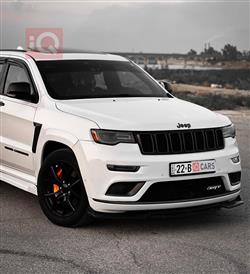 جیپ گراند شیرۆکی